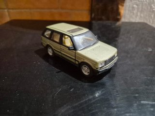 Miniatura de carro bege