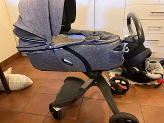 Carrito Bebé Stokke con Capazo Gris