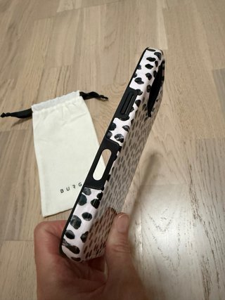 Carcasa iPhone 16 Pro BURGA