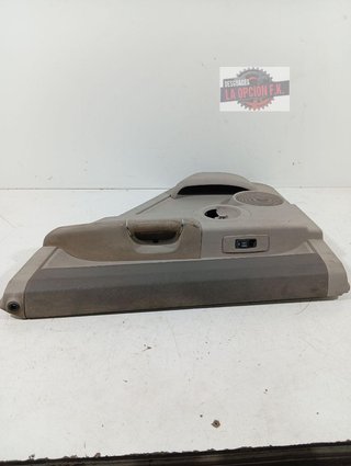 GUARNECIDO PUERTA TRASERA DERECHA Jeep Commander (XH/XK)(2006->)