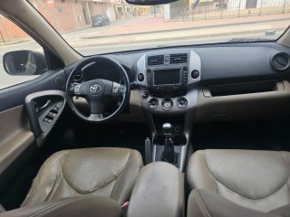 Toyota RAV4 2006
