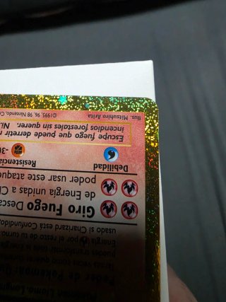 Carta Pokémon Charizard 30 Aniversario