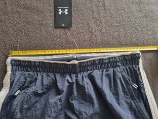 Shorts Under Armour tg. M/L Run 96 grigi - NUOVI