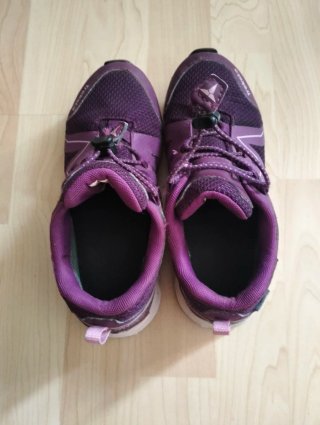 Zapatillas Treksta Moradas