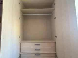 Armario 4 puertas madera beige