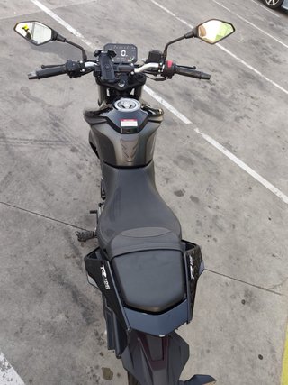 Voge 125R Negra 2024 - 10700 km