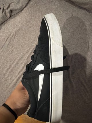 Zapatillas Nike SB Chron 2 Negras Blancas