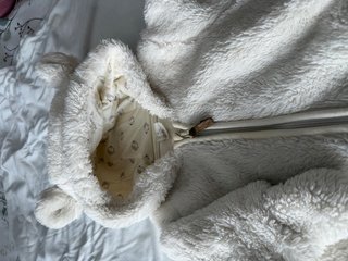 Buzo peluche bebé con orejas