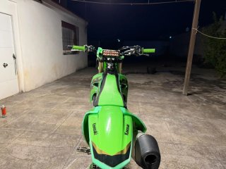 Kawasaki Motocross Verde