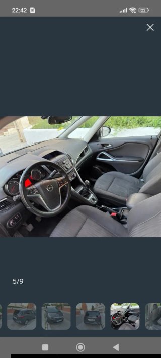 Opel Zafira Tourer 2012