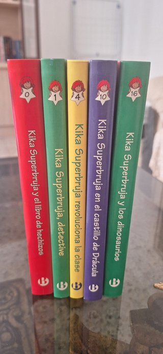 Lote de Kika Superbruja