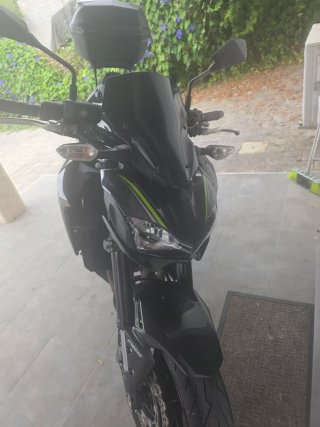 Kawasaki Z900 ABS 125 CV Negra/Gris