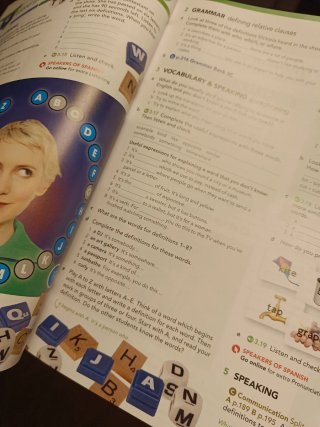 English File A2/B1 Student's Book & Workbook Pack