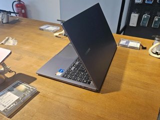 SAMSUNG BOOK 4 15.6" i7 1700 MHz 16GB 512GB SSD