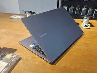 SAMSUNG BOOK 4 15.6" i7 1700 MHz 16GB 512GB SSD