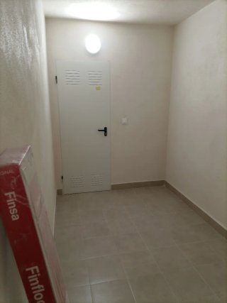 Alquilo trastero, nuevo a estrenar,con luz