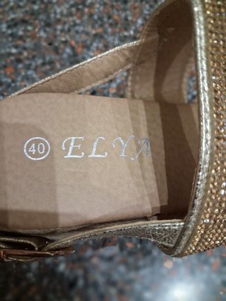 Sandalias cuña doradas ELYA