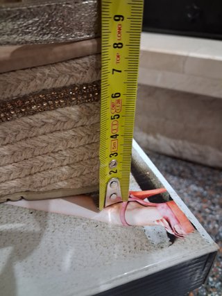 Sandalias cuña doradas ELYA