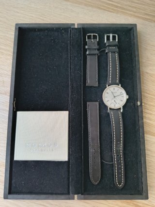 Nomos Tangente Sport Datum