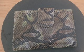 Cartera mujer estampado piel serpiente