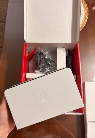 Nintendo Switch OLED Blanca + Caja + Funda