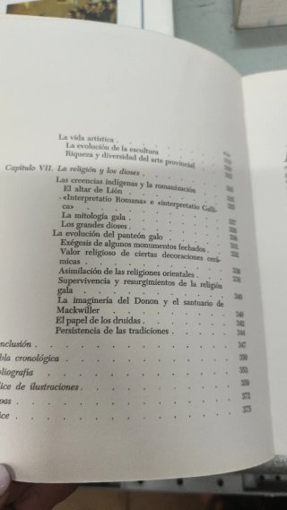 2 libros: Roma y Los Celtas y Los Galo Romanos