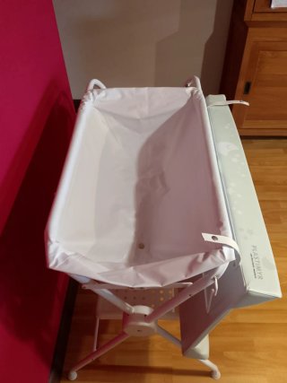 Cambiador de bebé con bañera Plastimyr