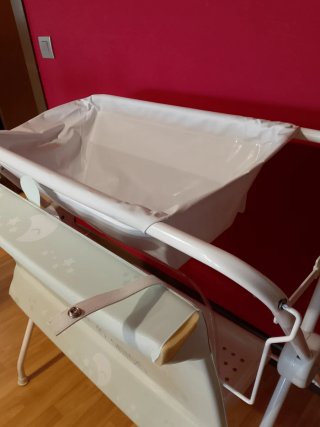 Cambiador de bebé con bañera Plastimyr