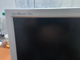 monitor Samsung SyncMaster 710v
