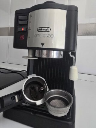 Cafetera Espresso DeLonghi Caffè Treviso