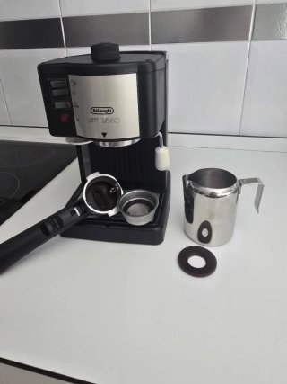 Cafetera Espresso DeLonghi Caffè Treviso