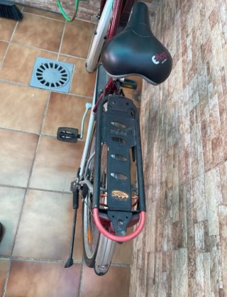Bici paseo Decathlon 28 con cesta