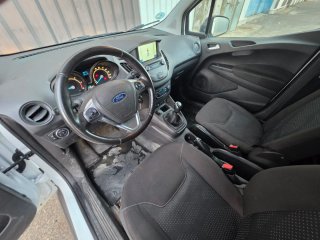 Ford Transit Courier 2022