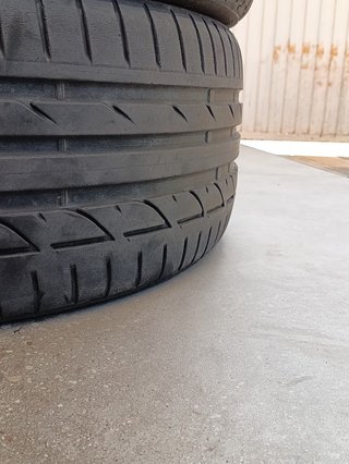4 Neumáticos Bridgestone 225/35/19 88Y 2021