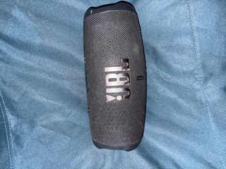 Altavoz JBL Negro Medio