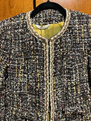 Chaqueta tipo Chanel elegante