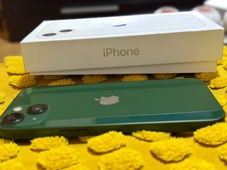 iPhone 13 256GB Verde con garantia de 2 años