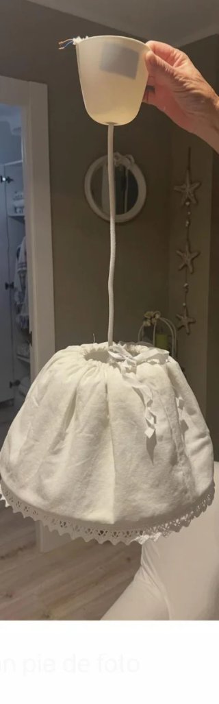Lámpara de techo de tela blanca