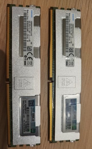 2x Samsung 64GB DDR4 LRDIMM 400 € cada una