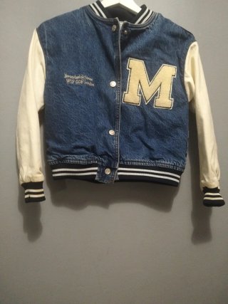 Chaqueta vaquera estilo universitario talla 9-10
