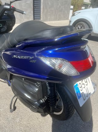 Yamaha Majesty 400 Maxi Scooter Azul