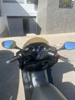 Yamaha Majesty 400 Maxi Scooter Azul