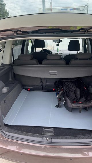 Volkswagen Touran 2011