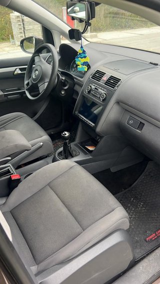 Volkswagen Touran 2011