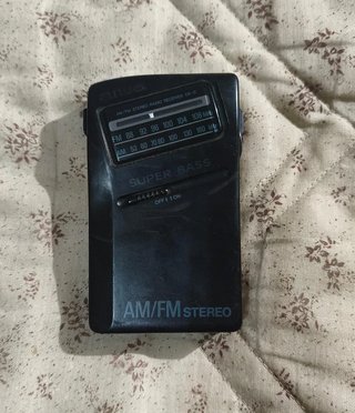 PACK Vintage: Teléfono fijo retro + Radio Aiwa