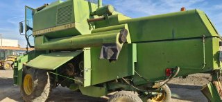 Cosechadora John Deere 966