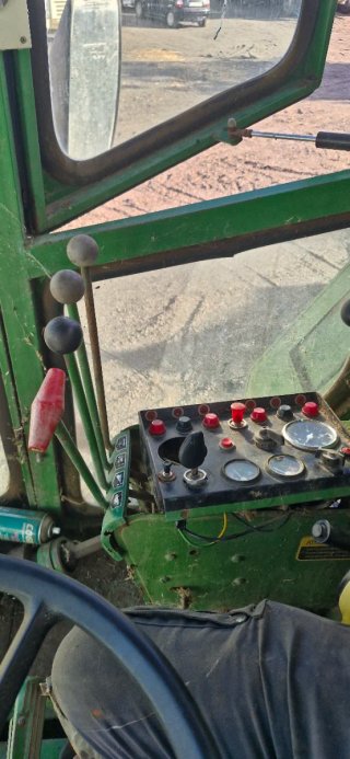 Cosechadora John Deere 966