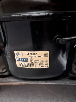 Congelador Zanussi bajo encimera