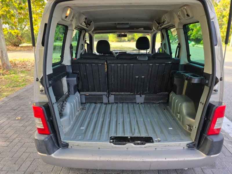 Citroën Berlingo 2008, foto 9