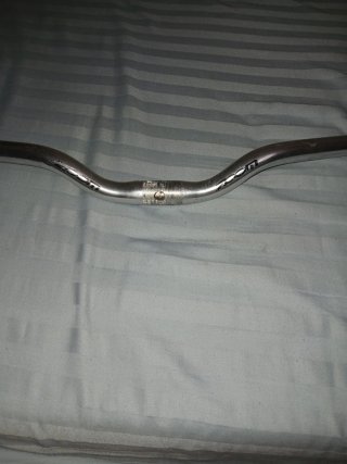 Manillar de bicicleta de aluminio